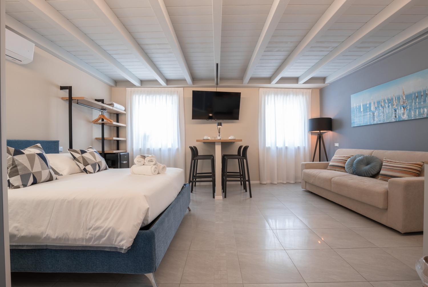 Es Rooms And Apartments Torbole Sul Garda Zewnętrze zdjęcie